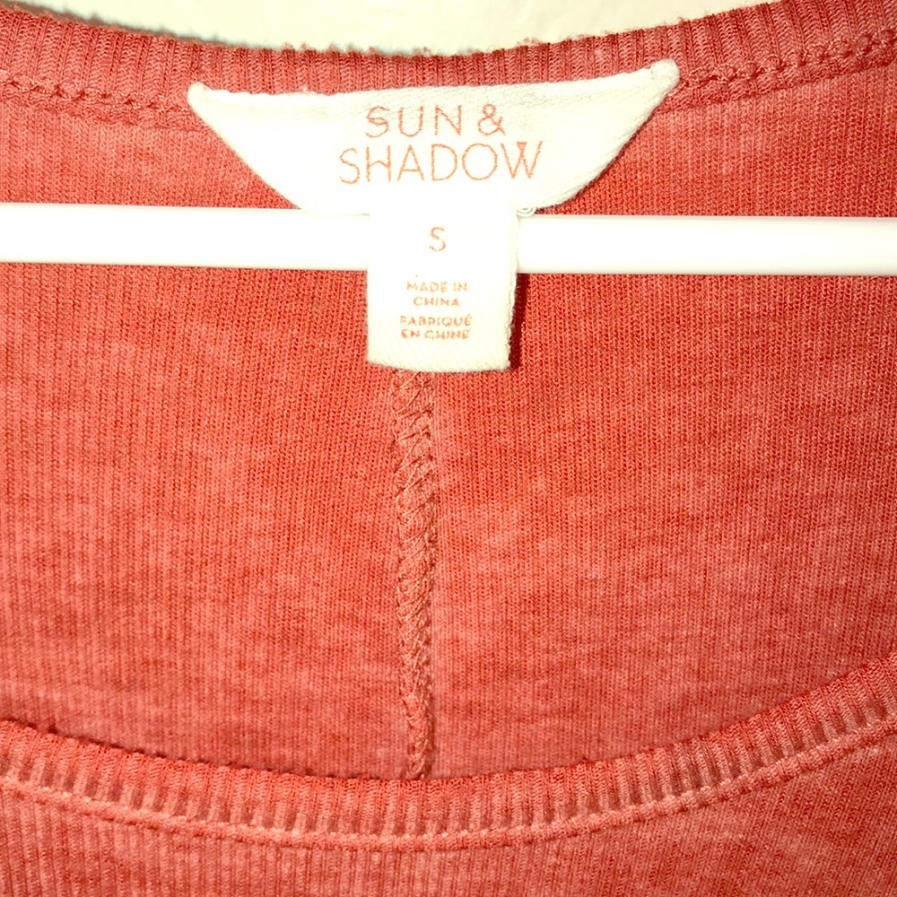 Sun & Shadow (Nodrstrom), high low tunic blouse - Picture 3 of 4